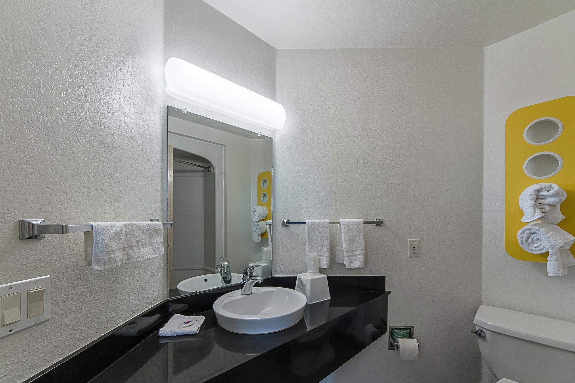 Motel 6-San Antonio, Tx - Downtown - Alamo Dome Ngoại thất bức ảnh