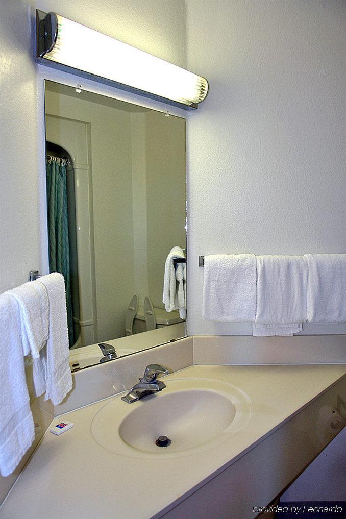 Motel 6-San Antonio, Tx - Downtown - Alamo Dome Ngoại thất bức ảnh