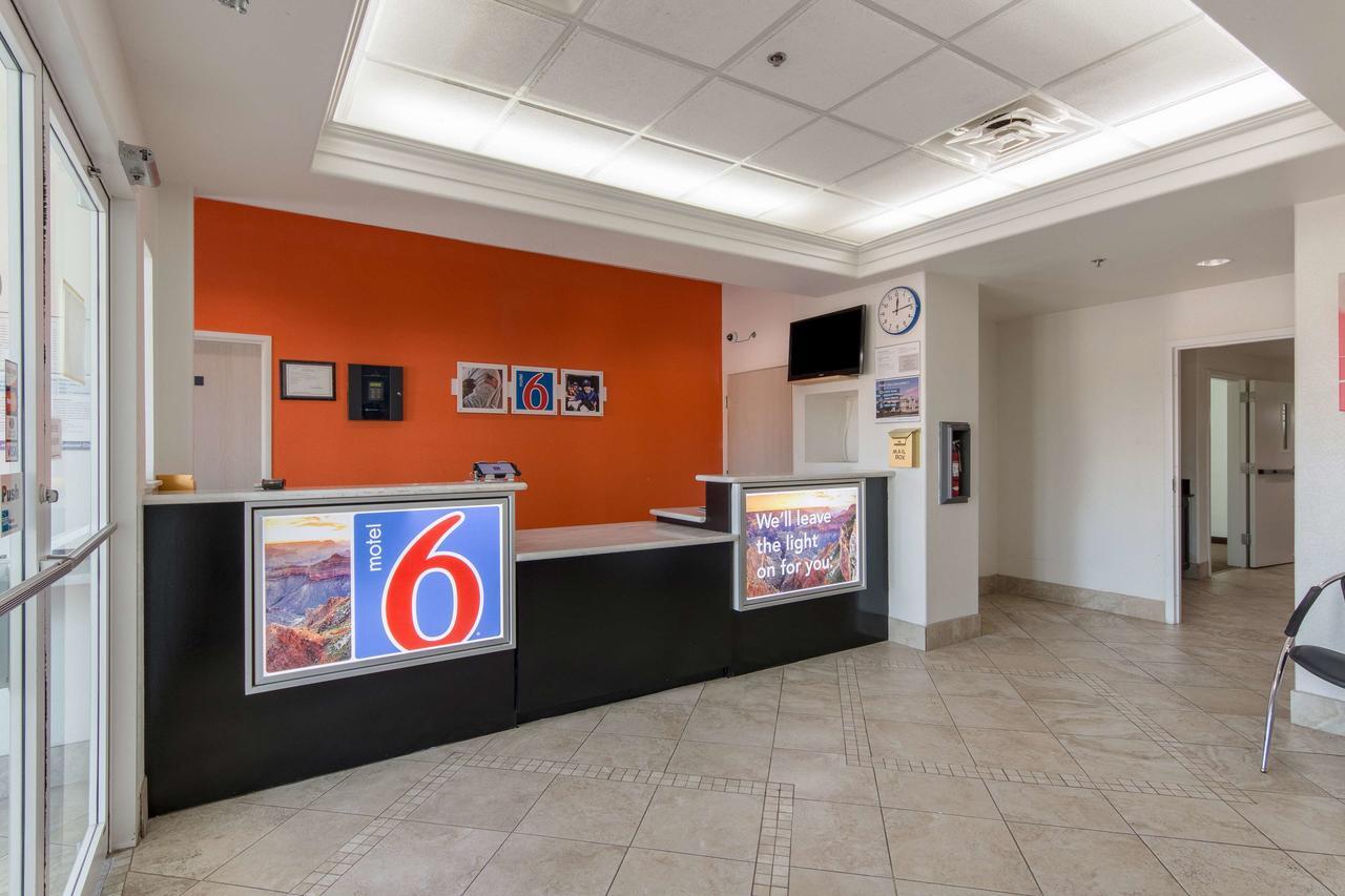 Motel 6-San Antonio, Tx - Downtown - Alamo Dome Ngoại thất bức ảnh