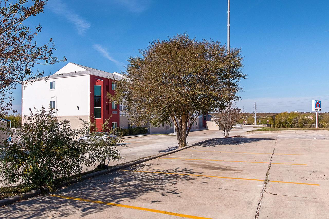 Motel 6-San Antonio, Tx - Downtown - Alamo Dome Ngoại thất bức ảnh