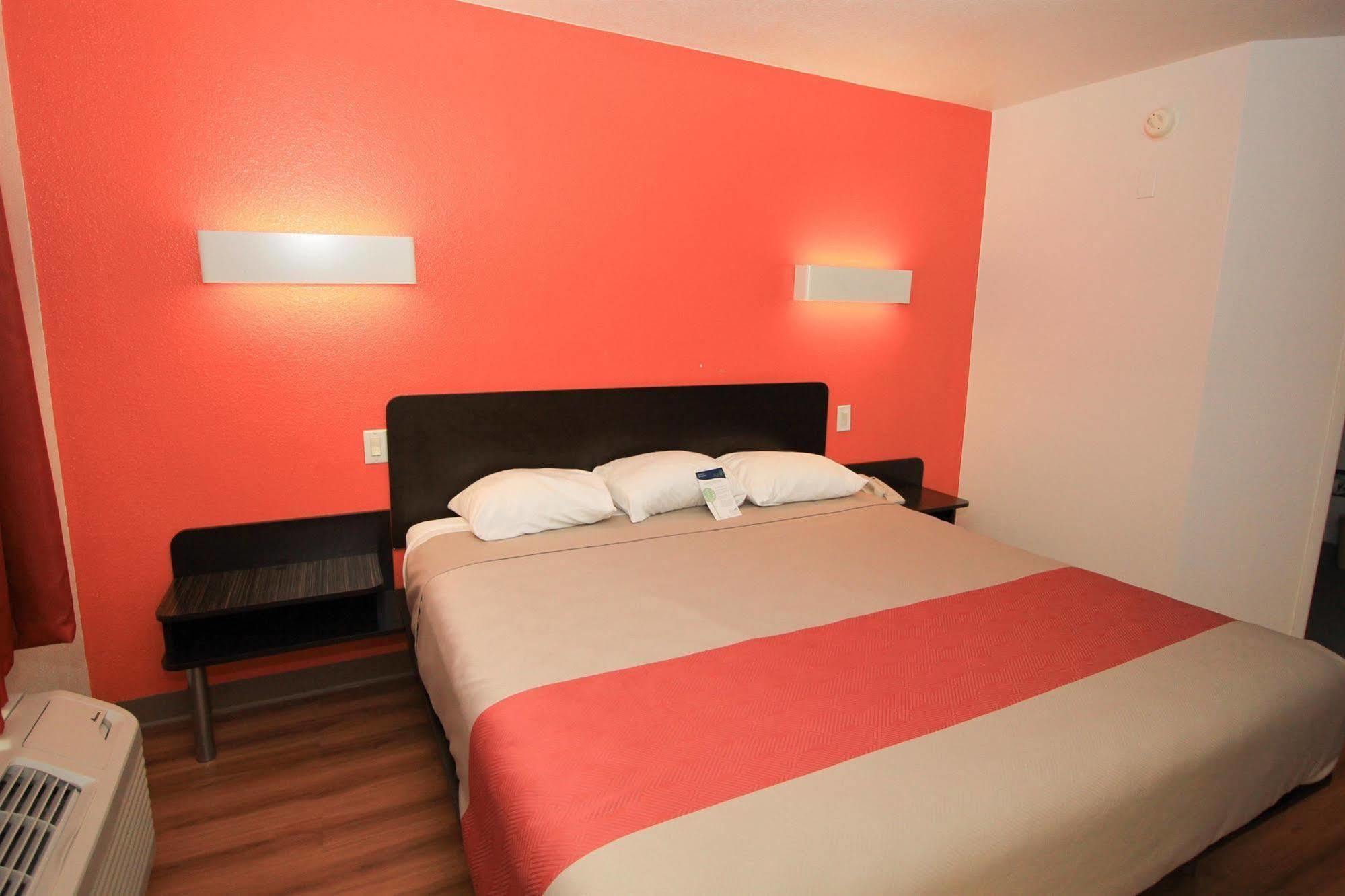 Motel 6-San Antonio, Tx - Downtown - Alamo Dome Ngoại thất bức ảnh