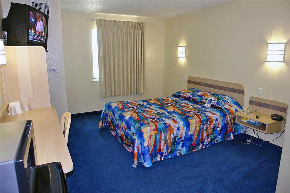 Motel 6-San Antonio, Tx - Downtown - Alamo Dome Phòng bức ảnh
